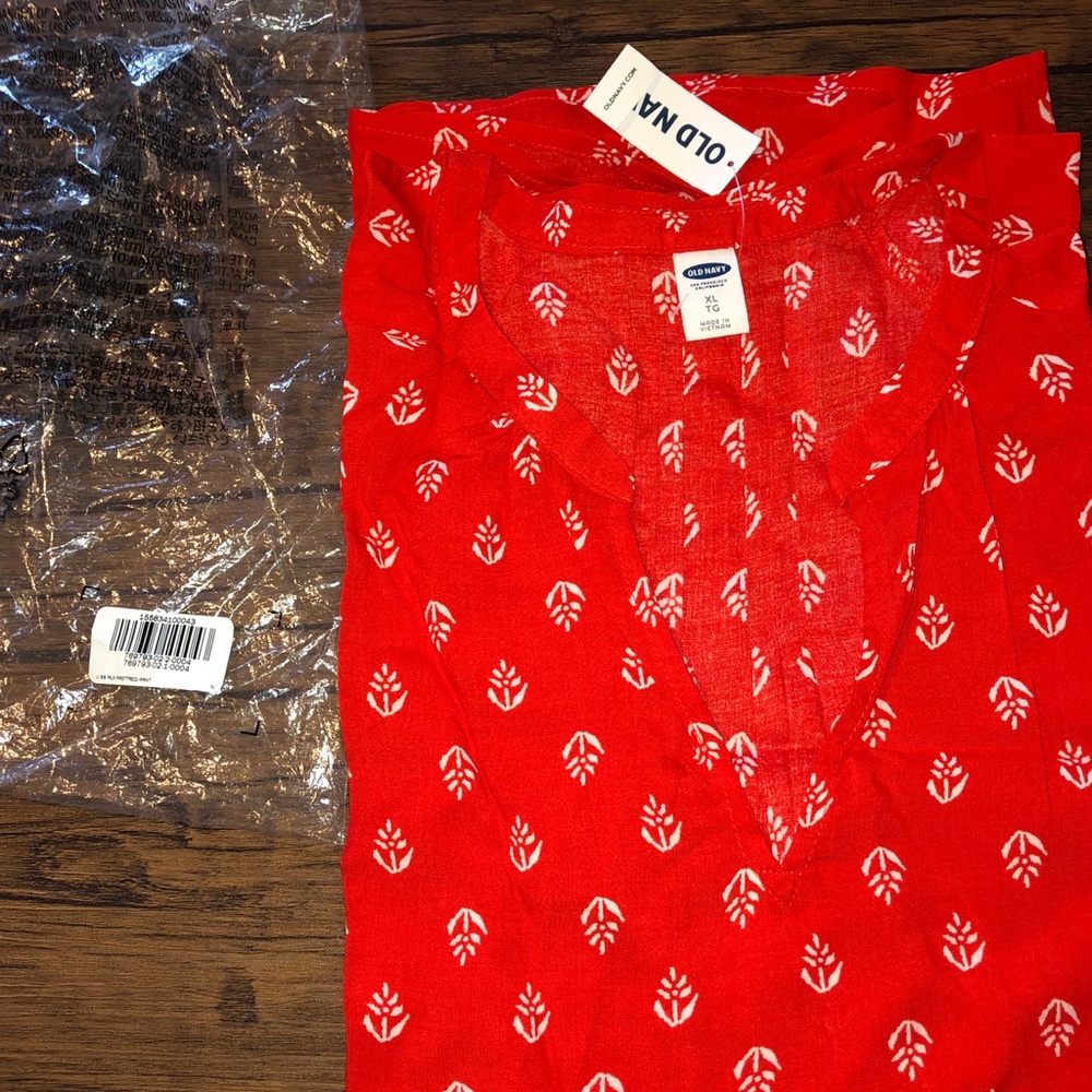 Tunic Xlg shirt-new!!